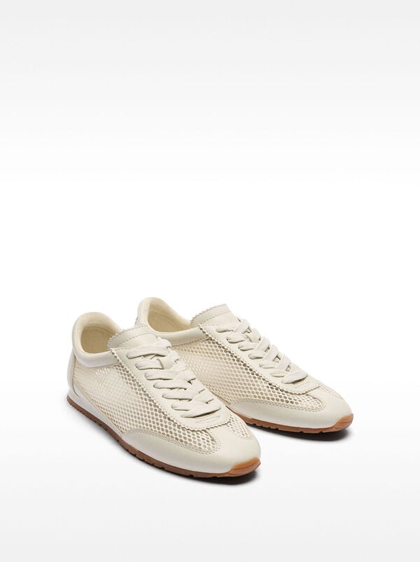 Monochromatic mesh sneakers