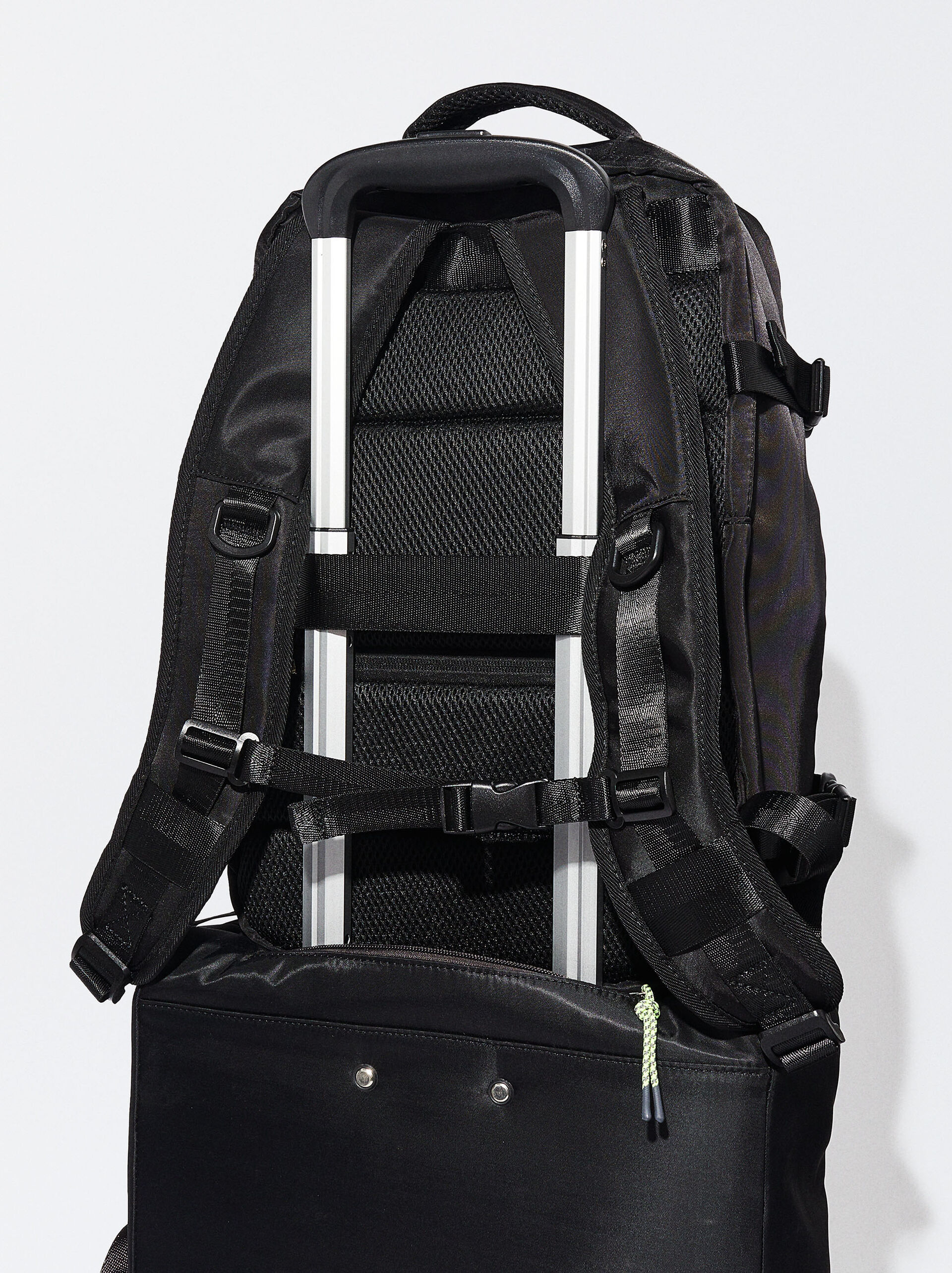 Kabinen Rucksack Aus Nylon image number 4.0