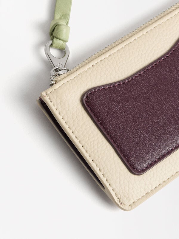 Bicolor cardholder with texture