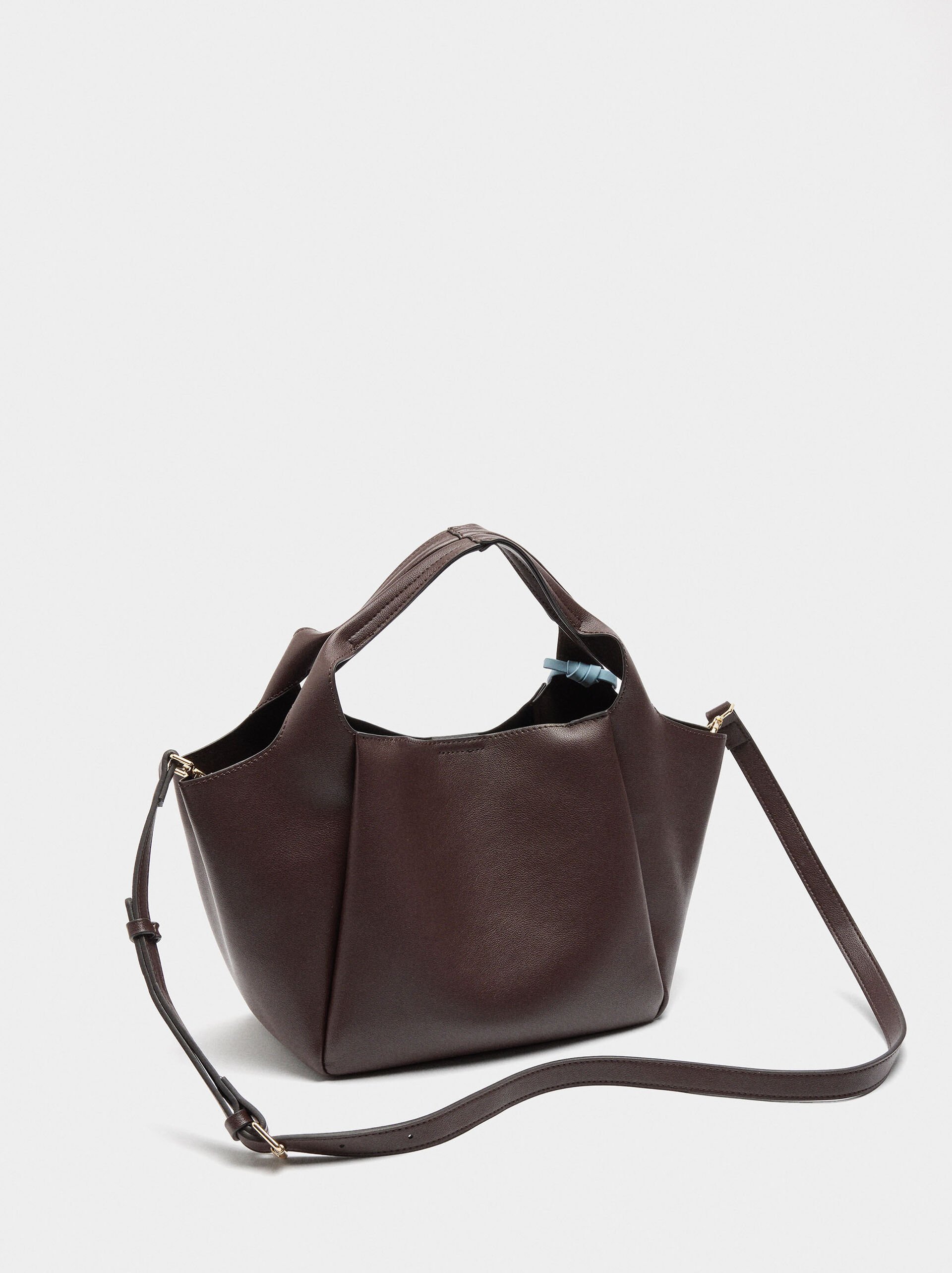 Tote bag with pendant image number 3.0