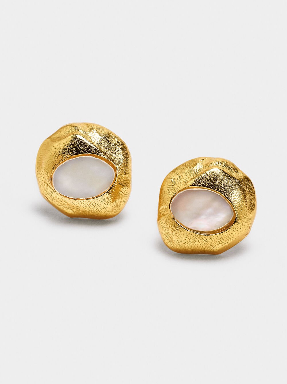 Short freshwater pearl earrings – 925 sterling silver