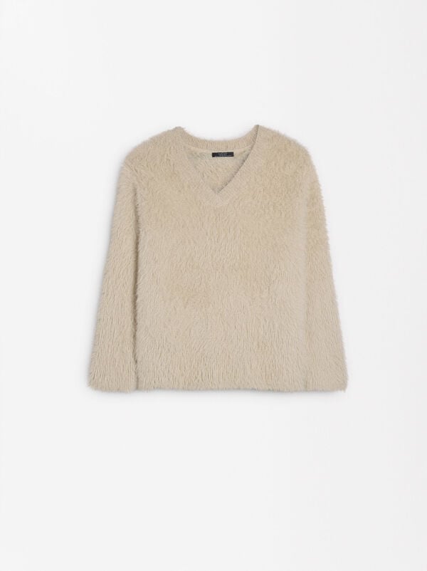 Sweater with a fur effect