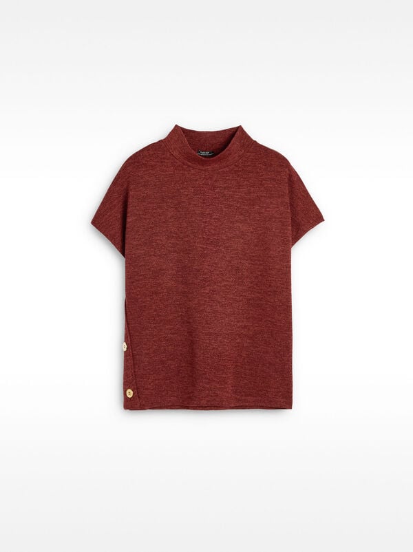 T-shirt with side buttons