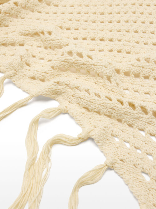 Shawl with fringes