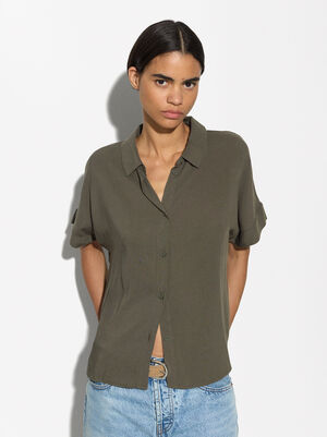 Short-Sleeved Shirt With Buttons image number 1.0