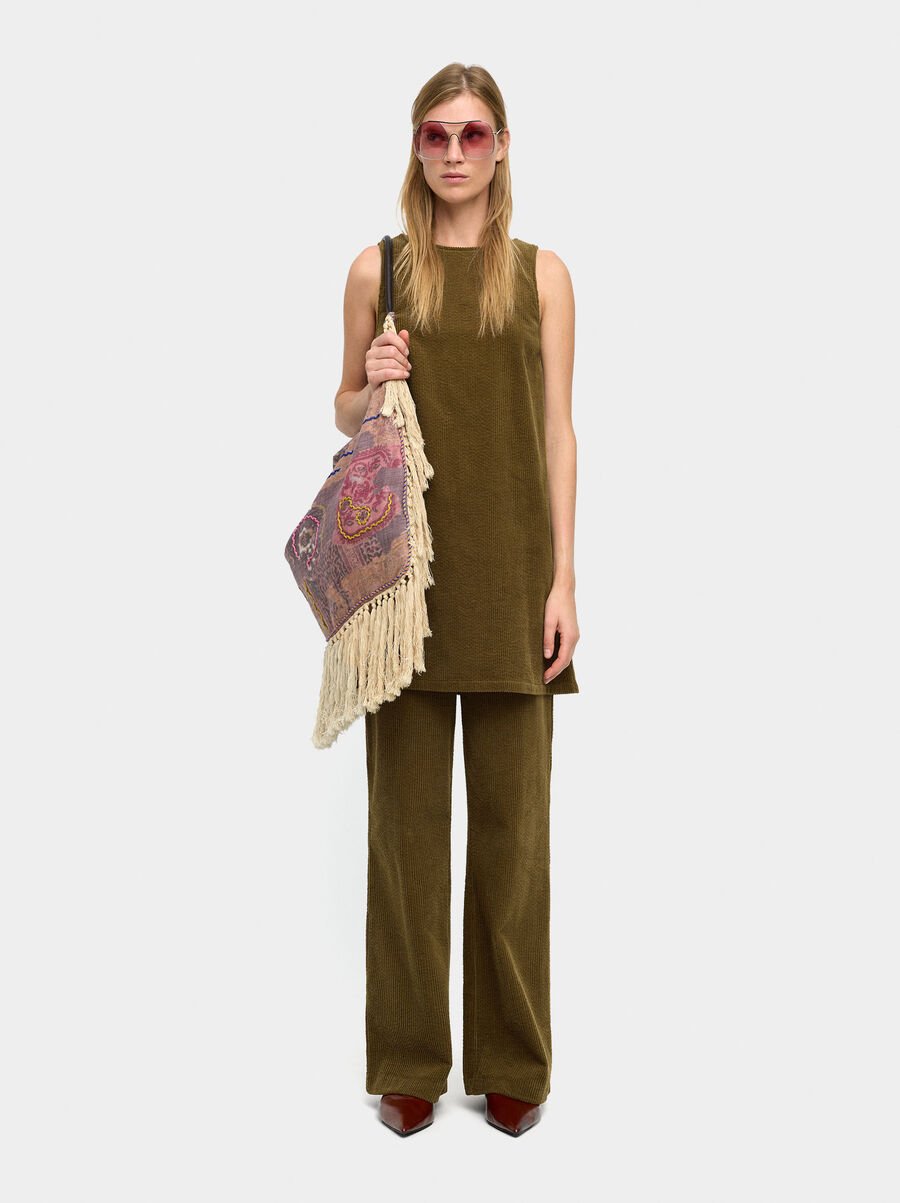 Corduroy trousers with 100% cotton