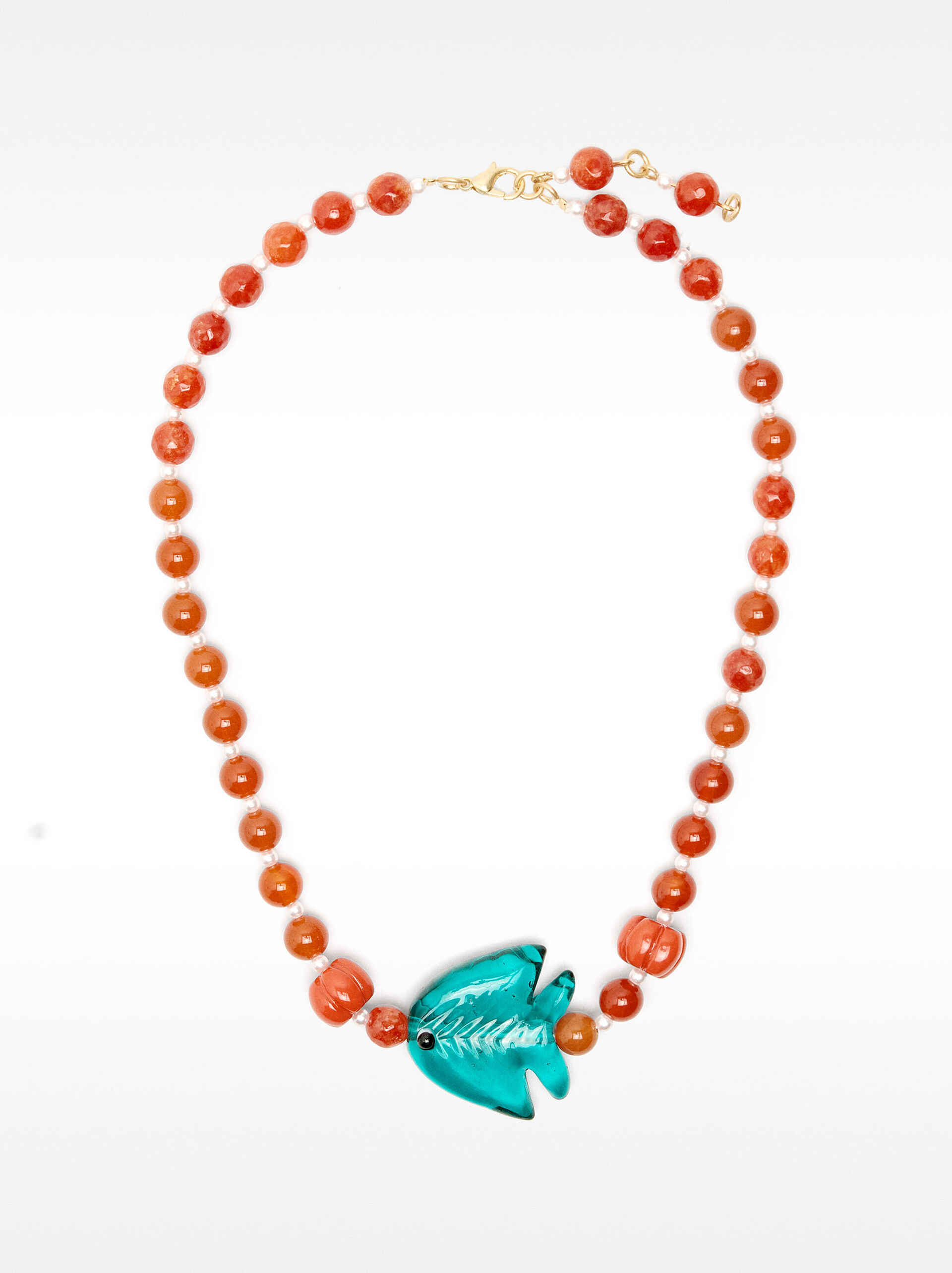 Beaded glass necklace fish pendant image number 0.0