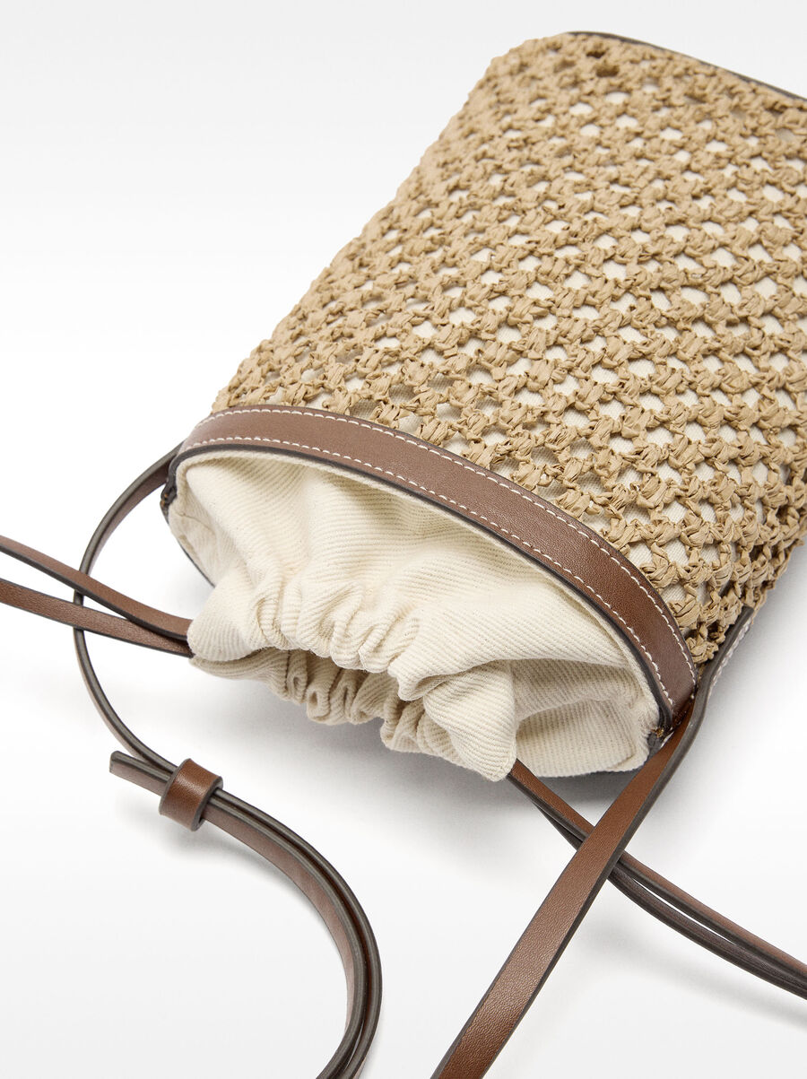 Borsa bucket effetto paglia