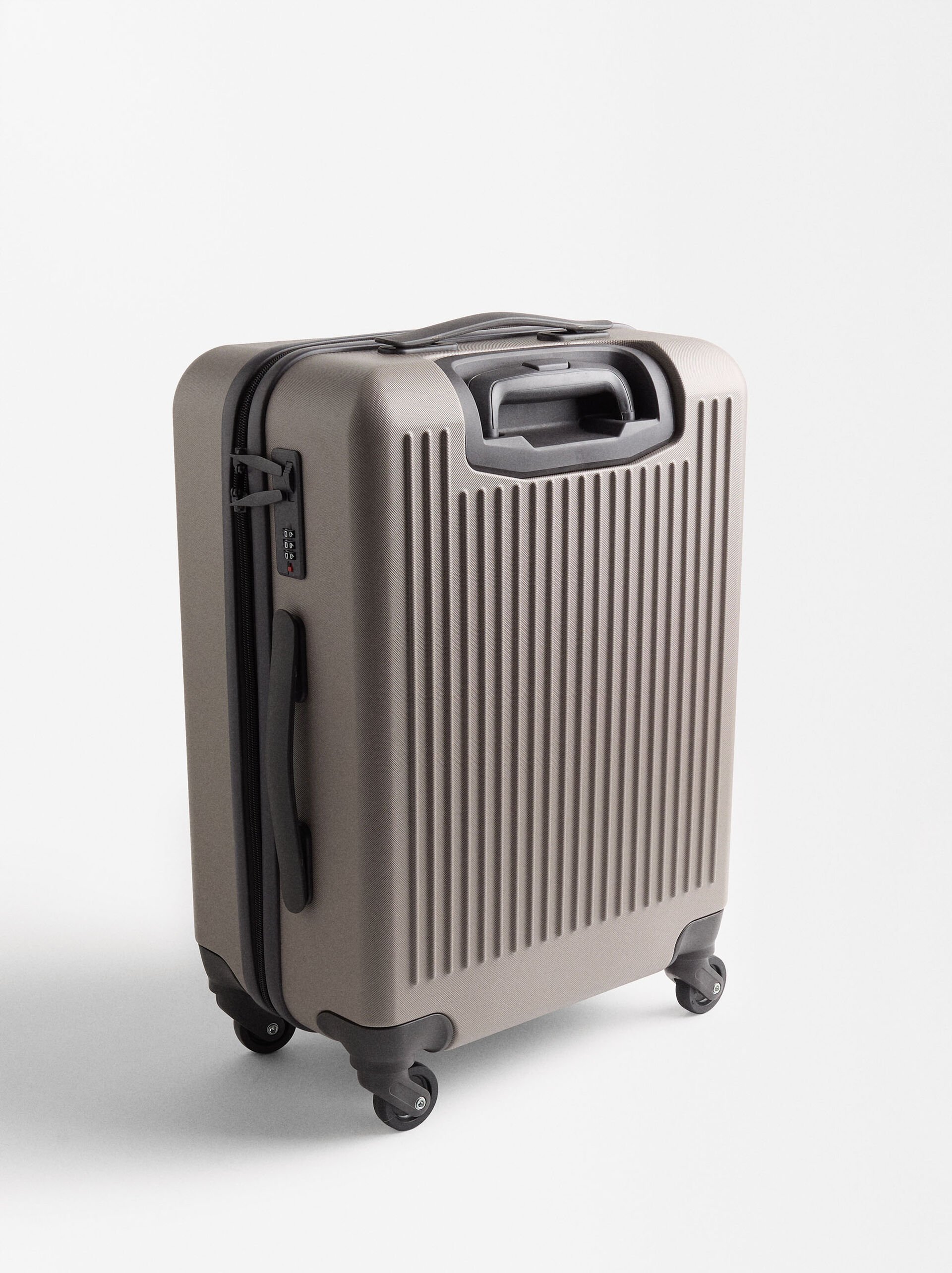 Textured trolley image number 1.0