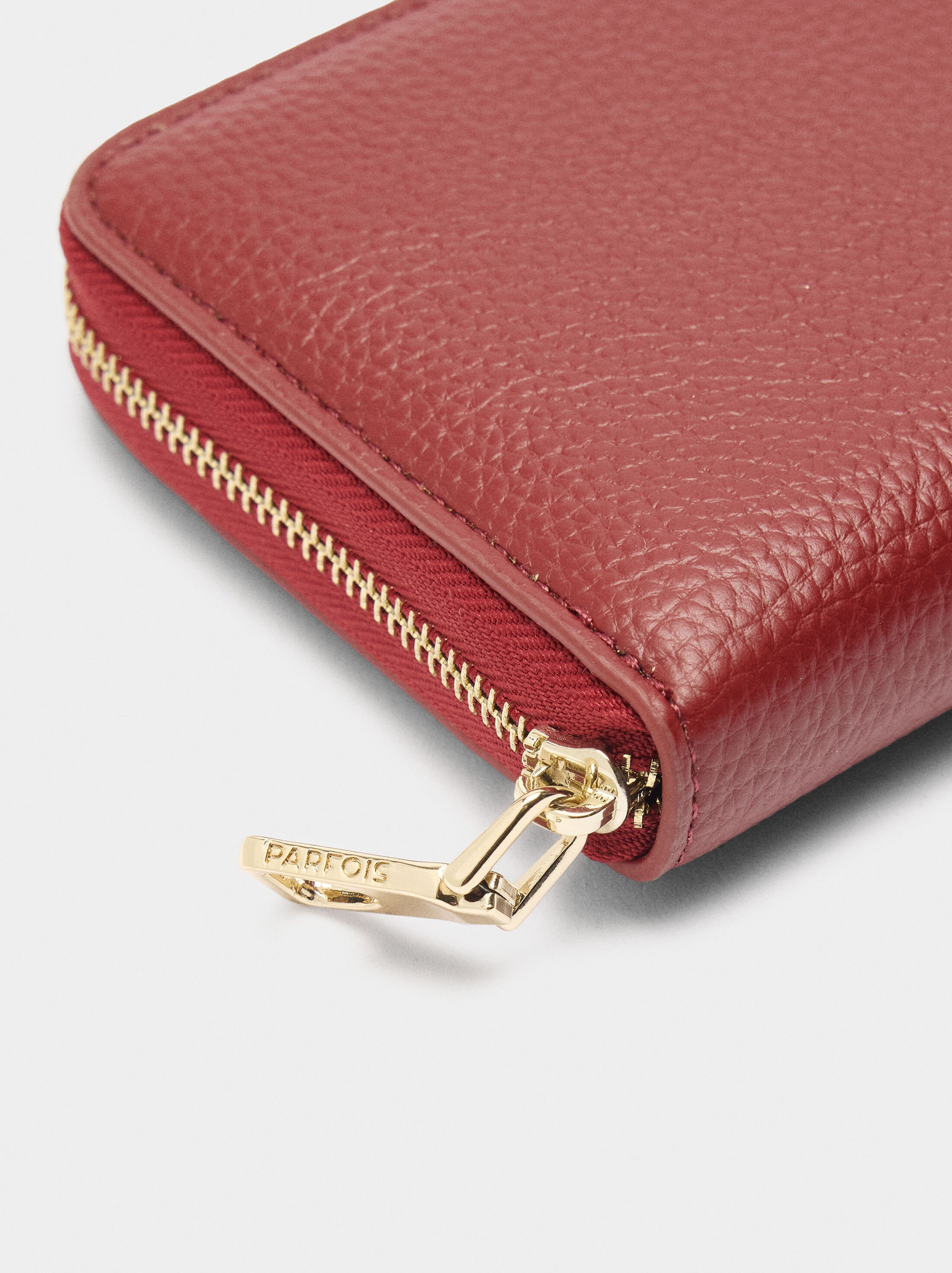 Wallet with texture and zipper closure L image number 1.0