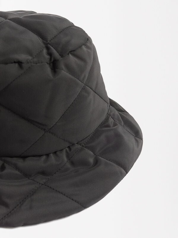 Bucket hat
