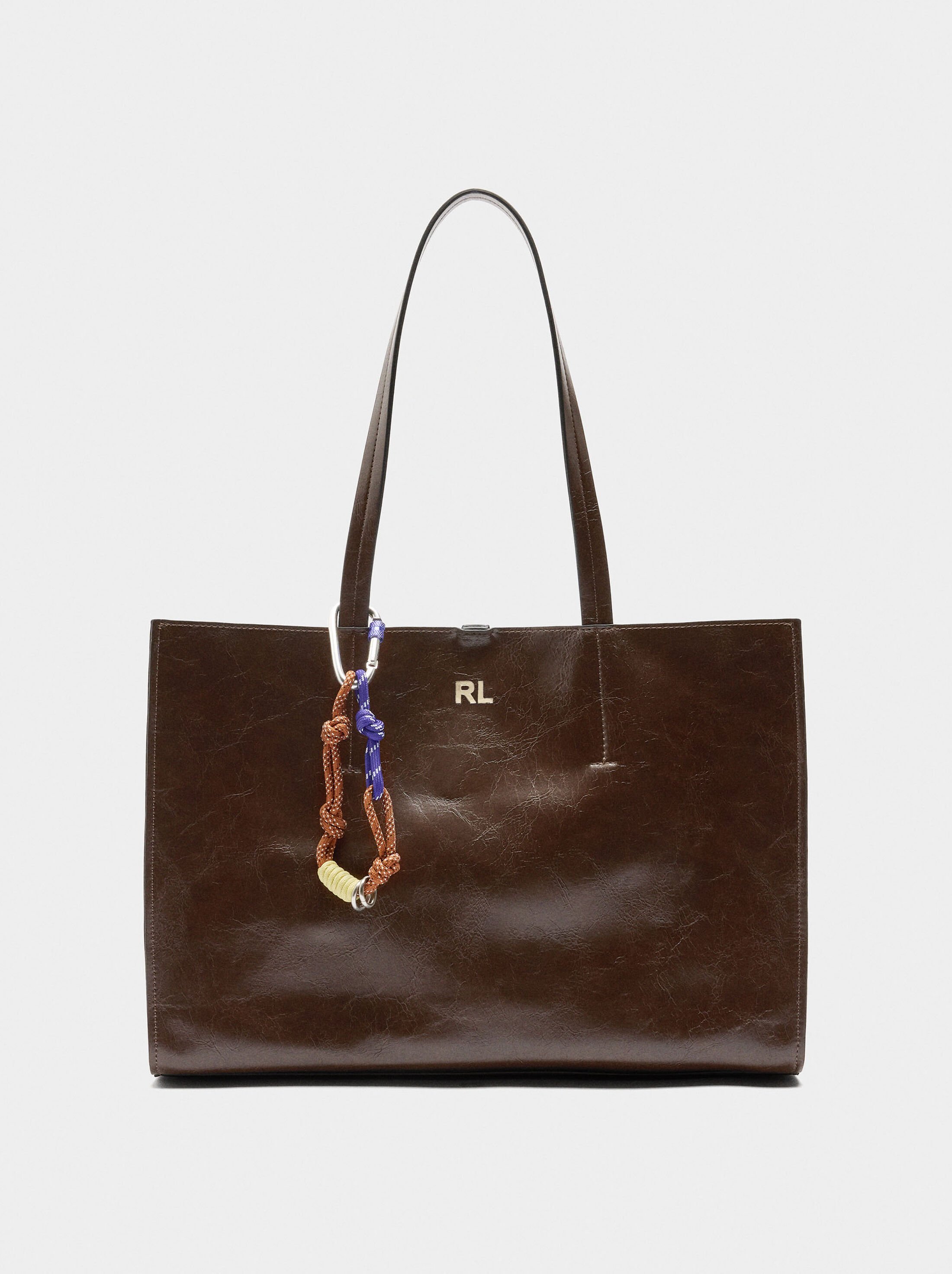Shopper bag with pendant image number 1.0