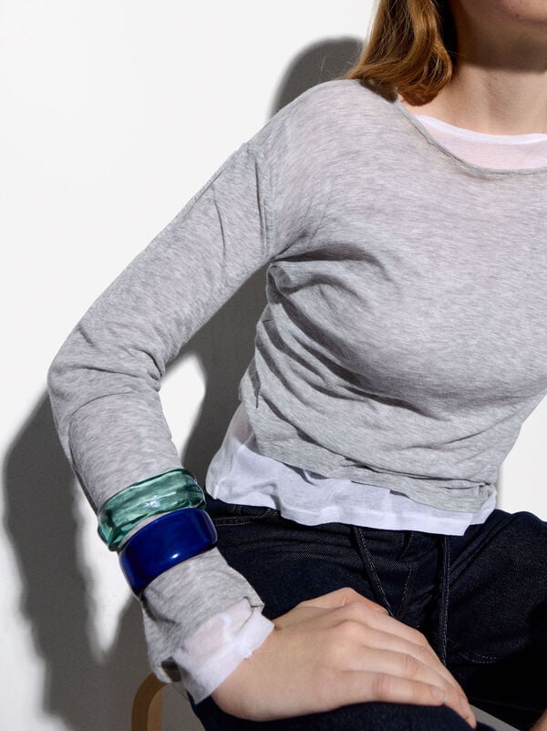 Resin rigid bracelet