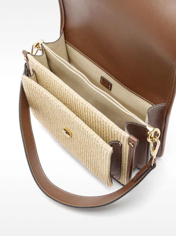 Crossbody bag with straw effect and flap