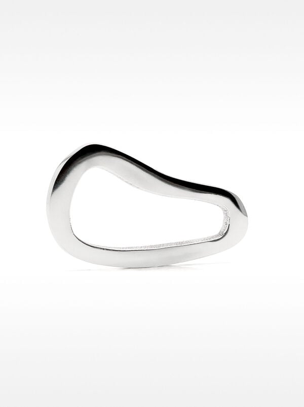 Triple oval ring