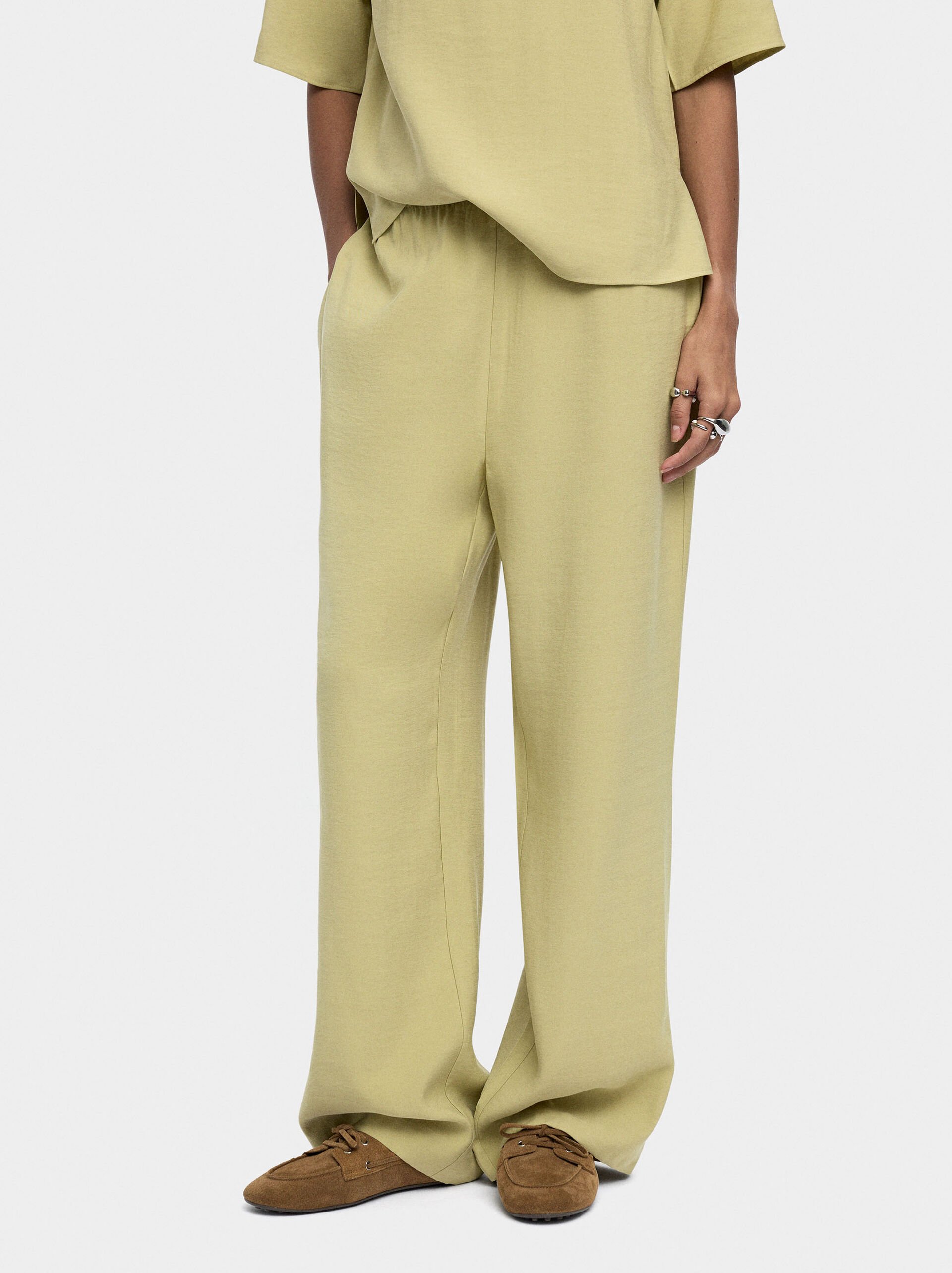 Loose-fitting trousers with elastic waistband image number 1.0