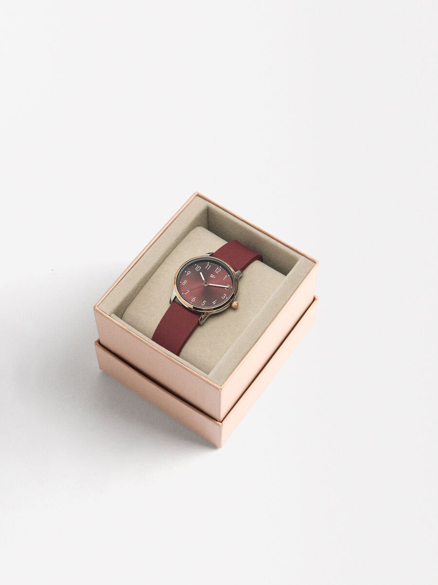 Watch with silicone strap