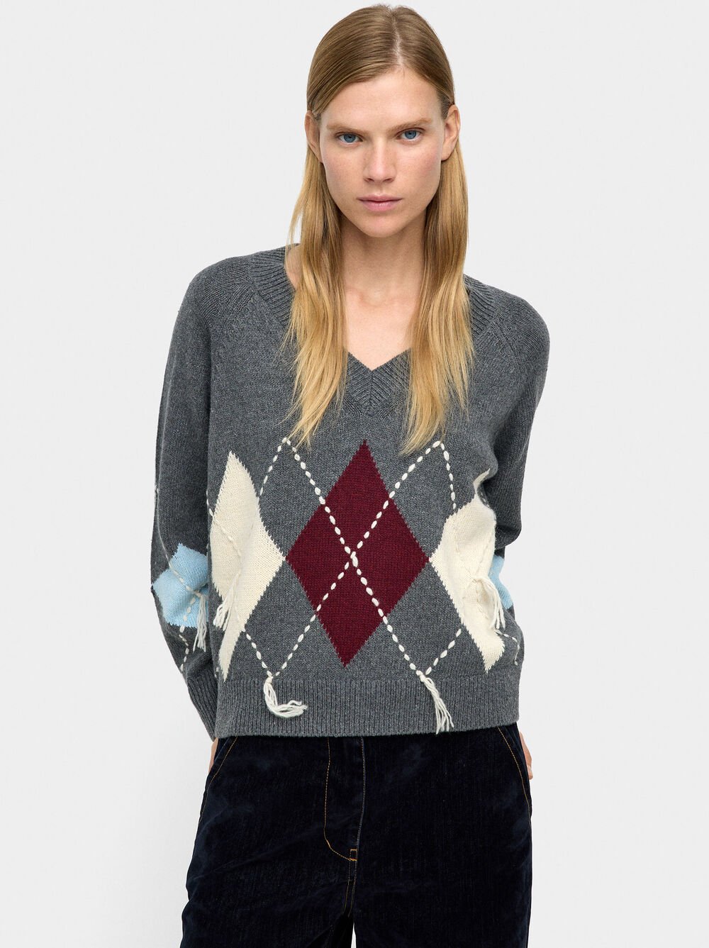 Knit sweater with diamonds and embroidery