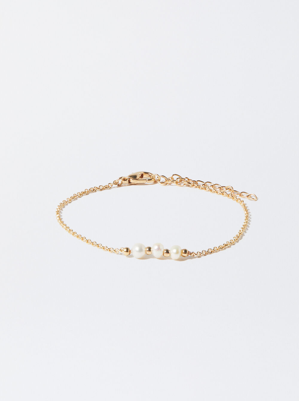 Goldenes Armband Mit Perlen