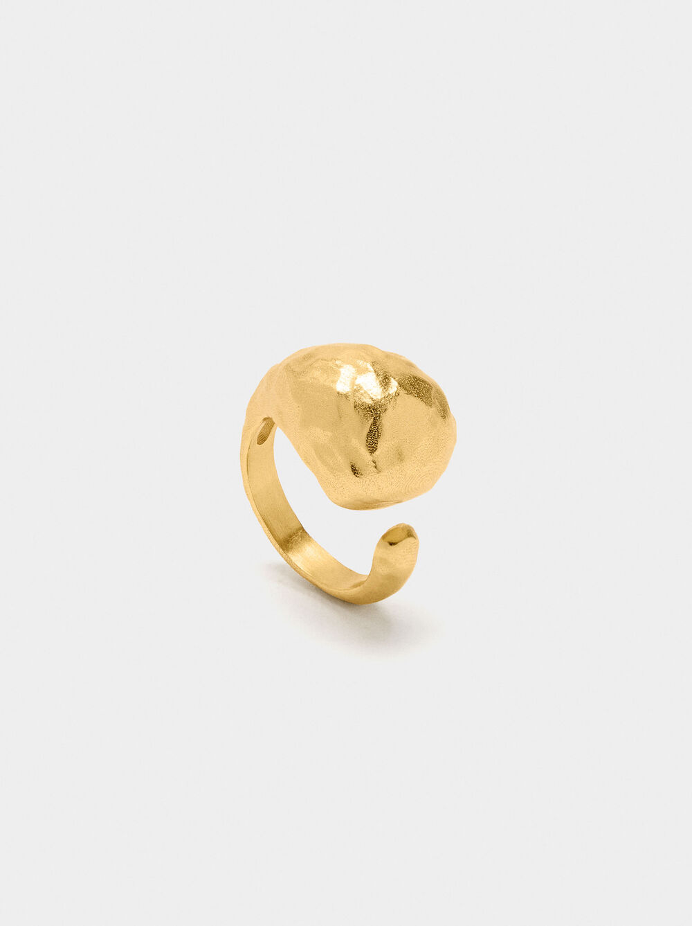 Open asymmetric ring