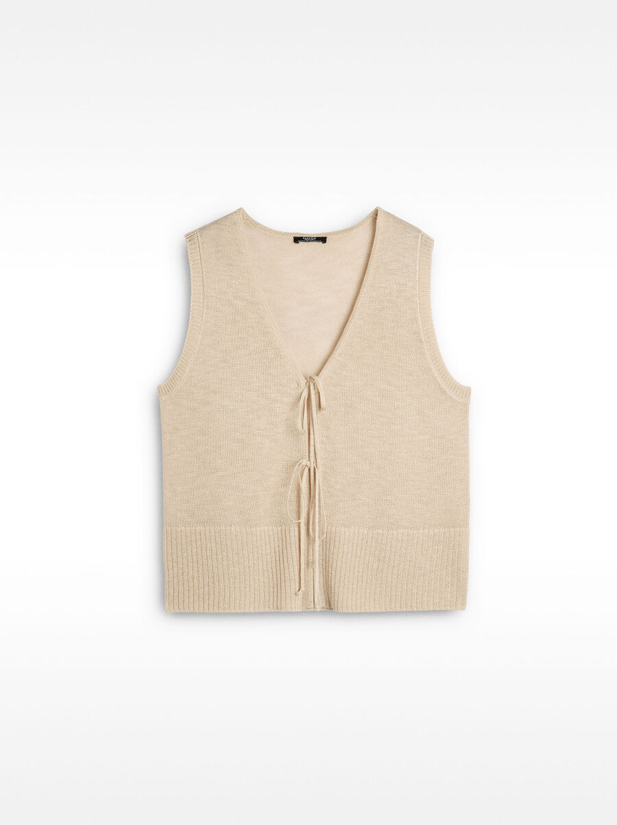 Knit vest