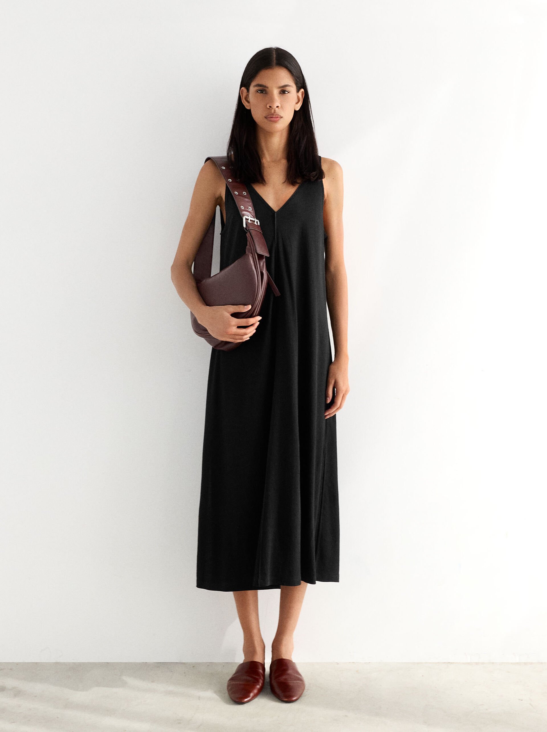 Midi dress with straps image number 0.0
