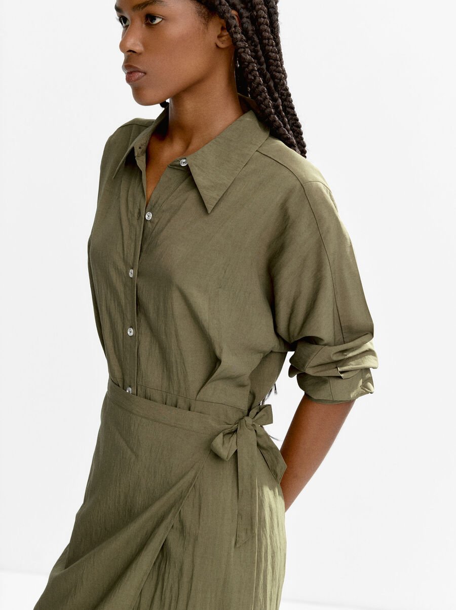 Long-sleeve shirt dress