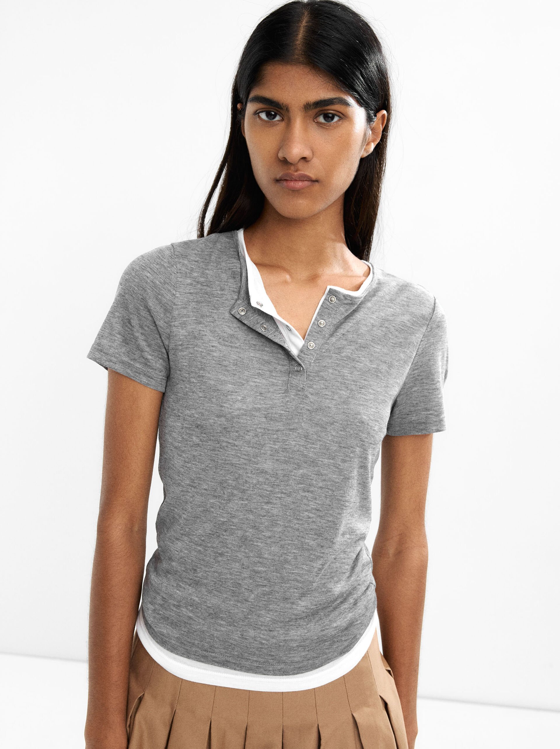 T-shirt with double-effect buttons image number 0.0