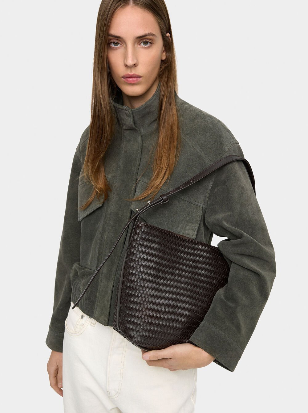 Shoulder bag with braided leather