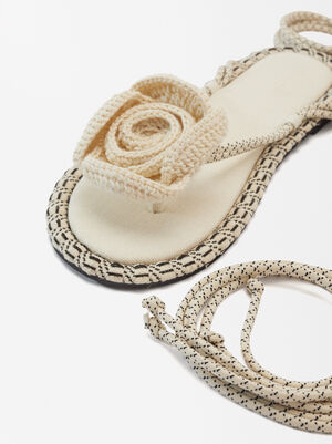Sandálias Com Tiras Crochet image number 6.0
