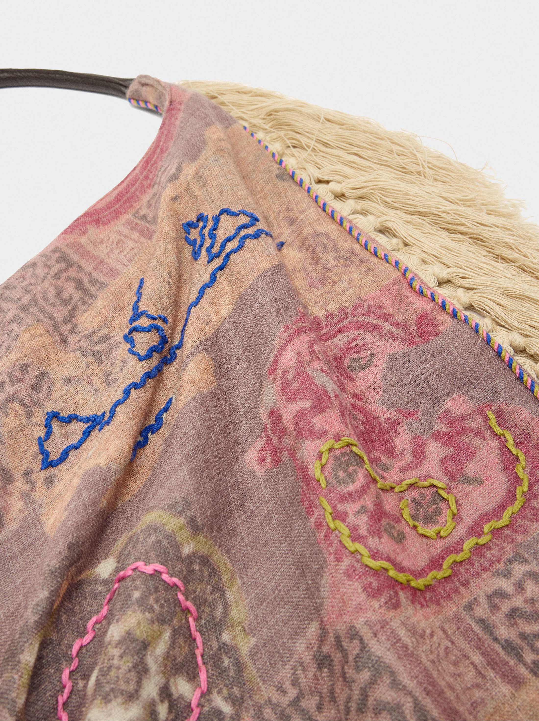 Fabric shopper bag with fringes image number 2.0