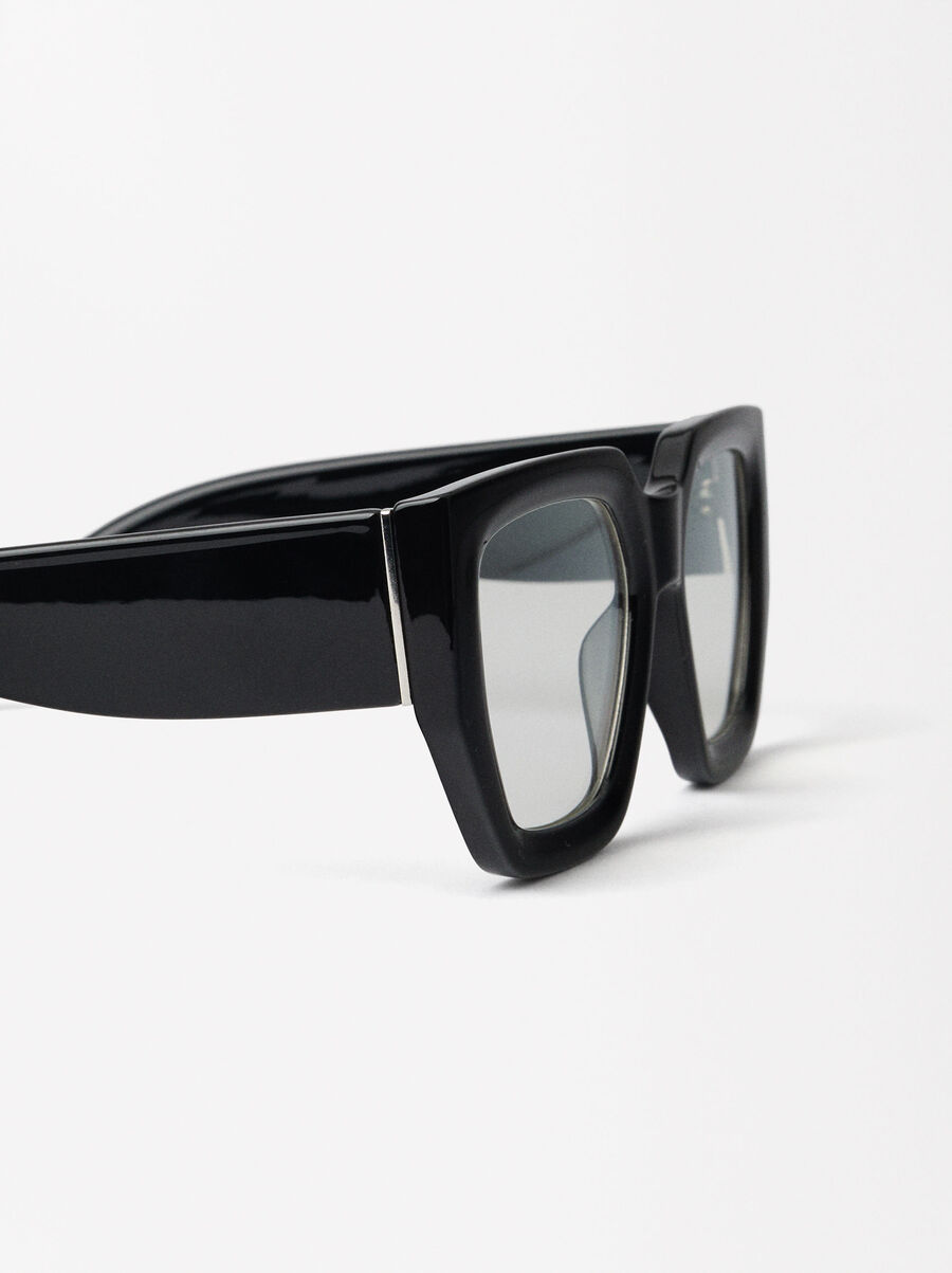 Blue light blocking glasses