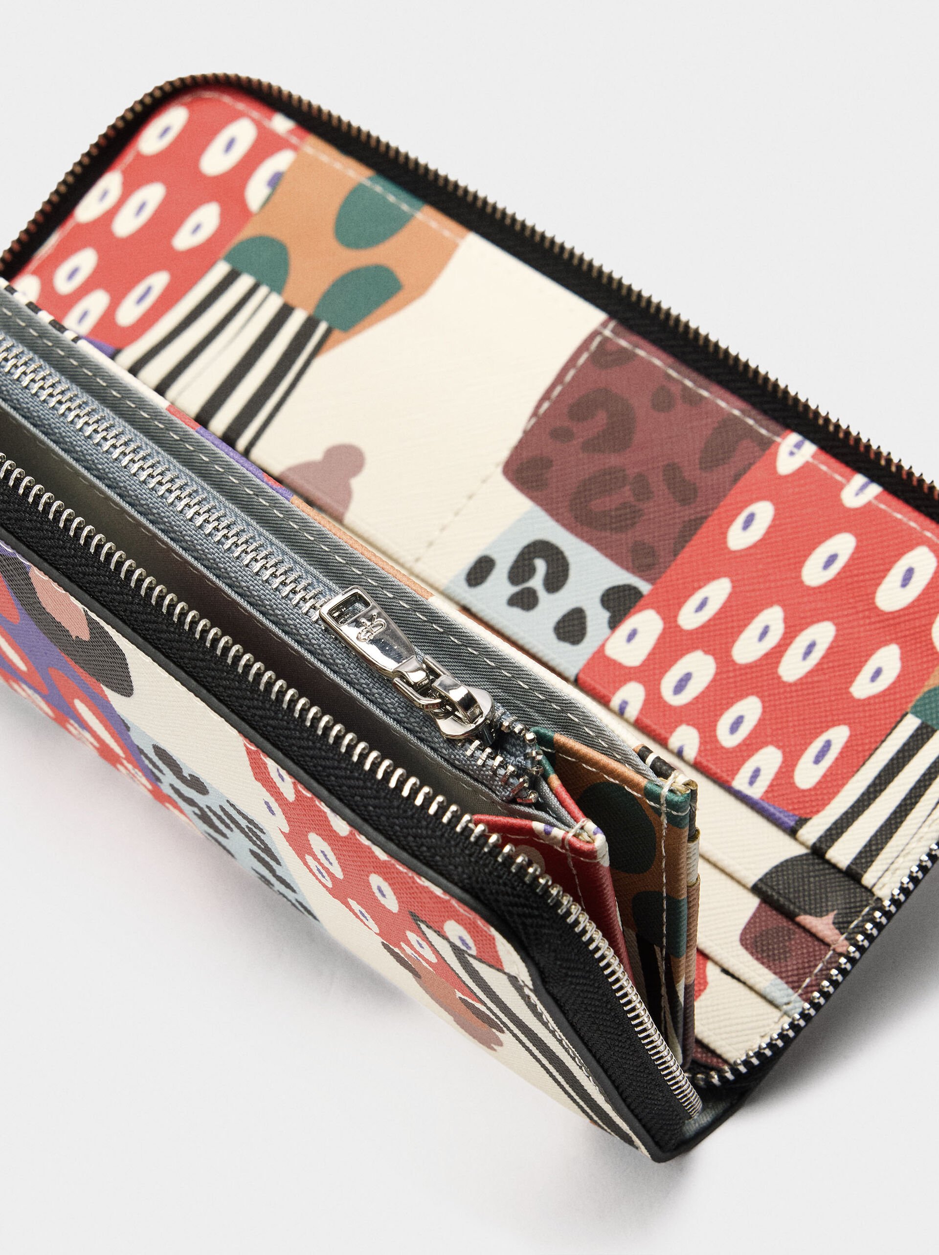 Printed wallet with texture image number 1.0