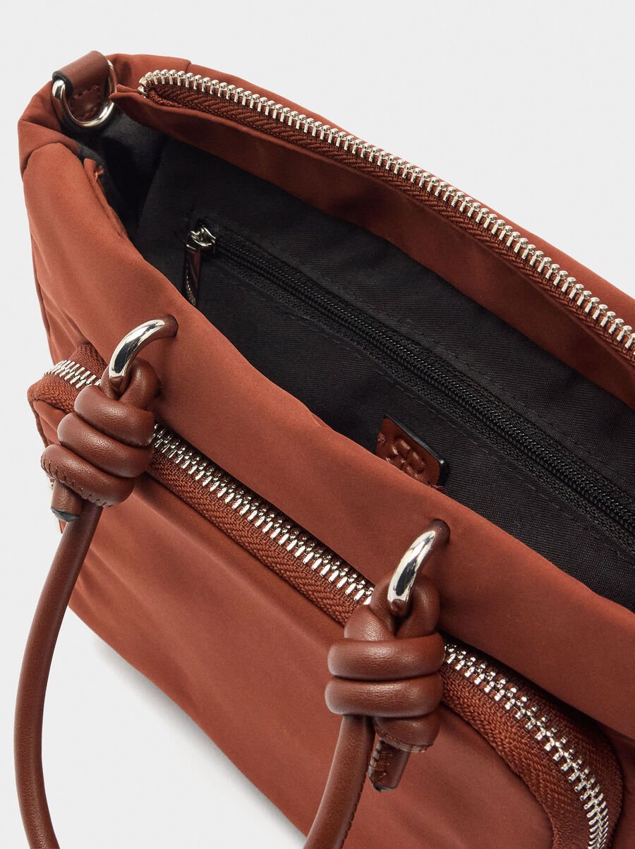 Bolso tote de nylon con colgante S