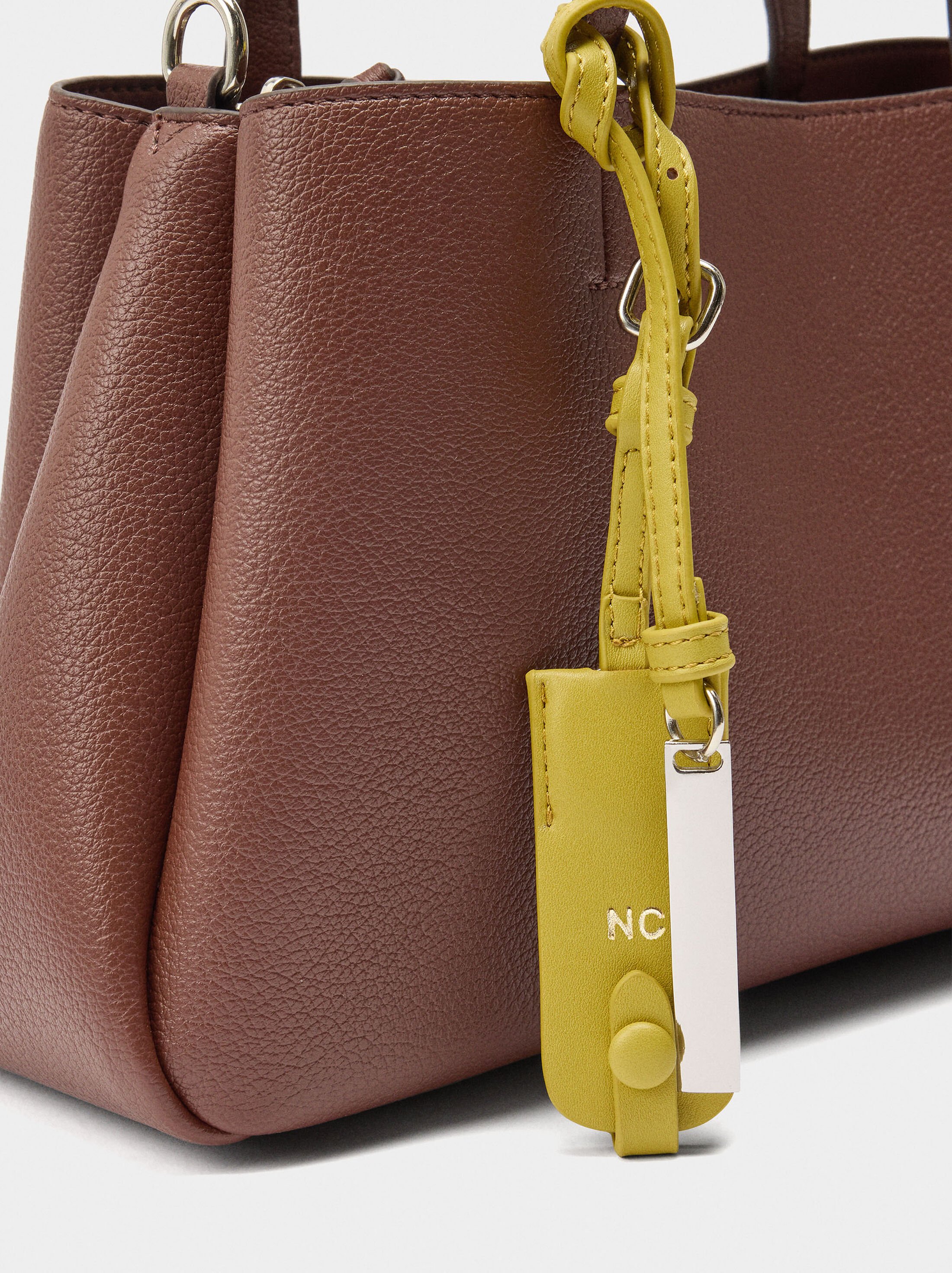 Plain tote bag with pendant image number 2.0