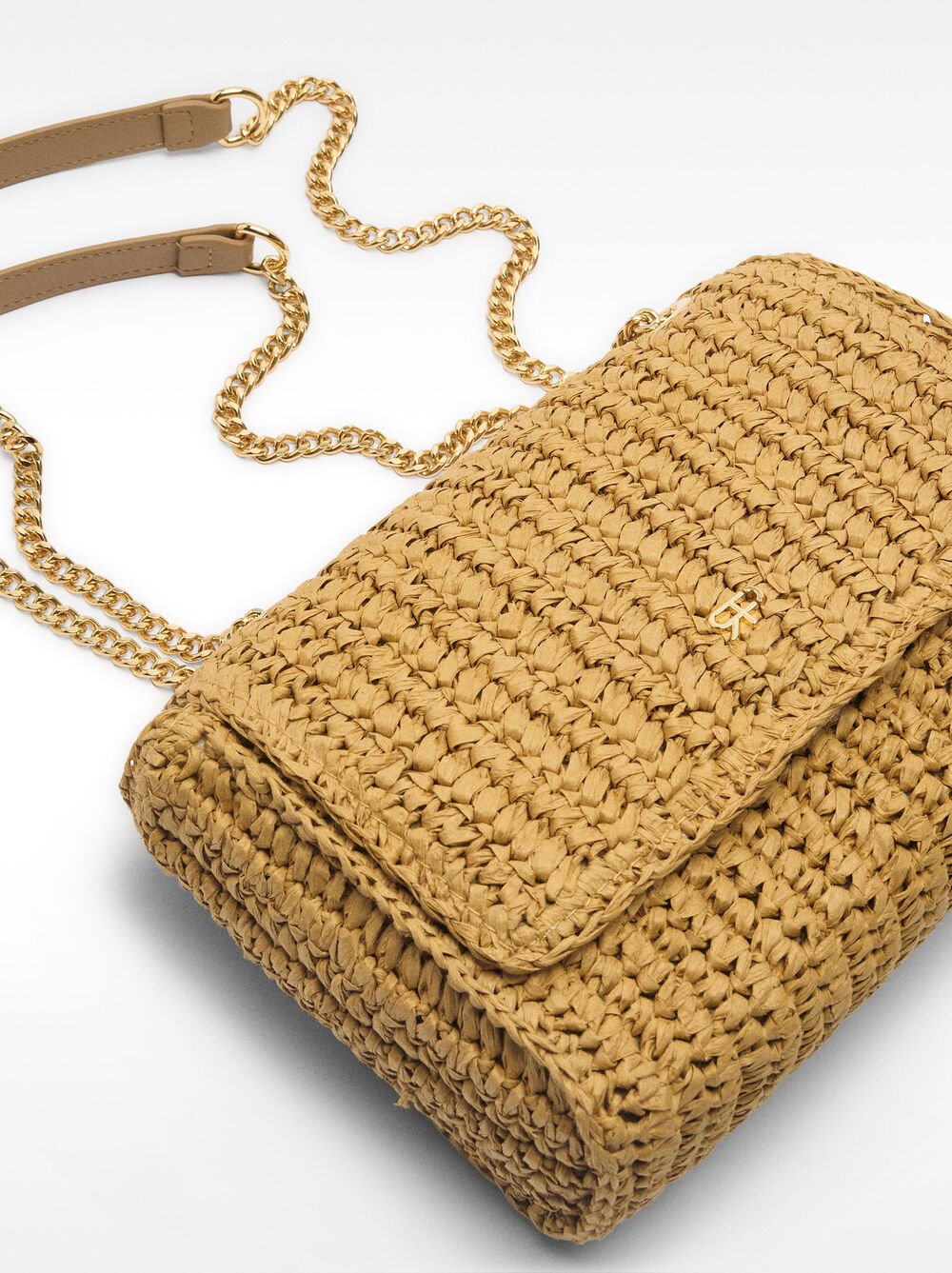 Straw-effect shoulder bag 