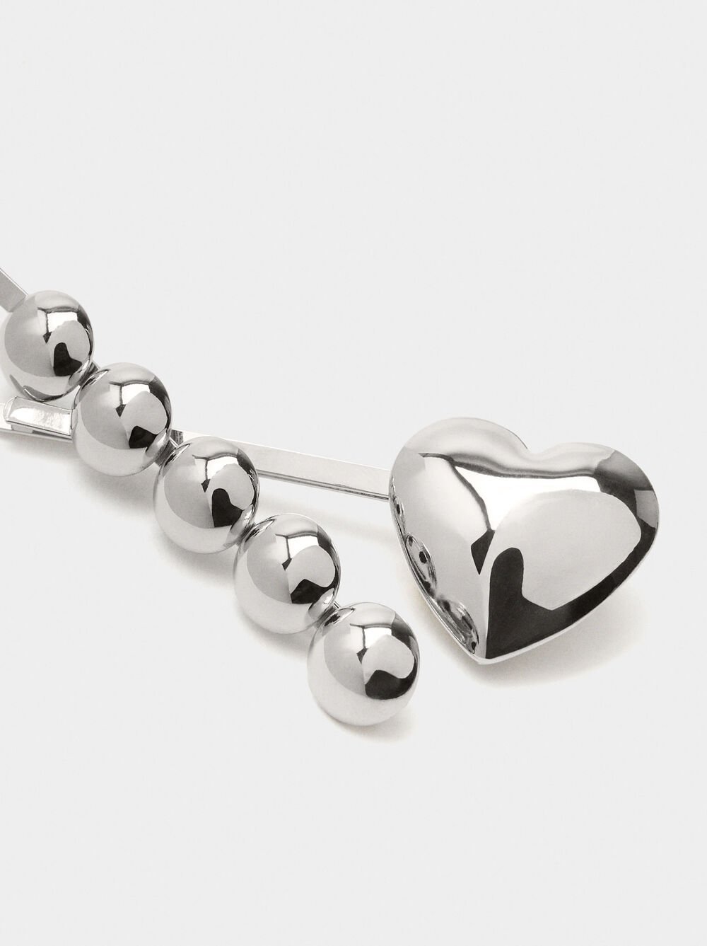 Set of hooks with spheres and heart