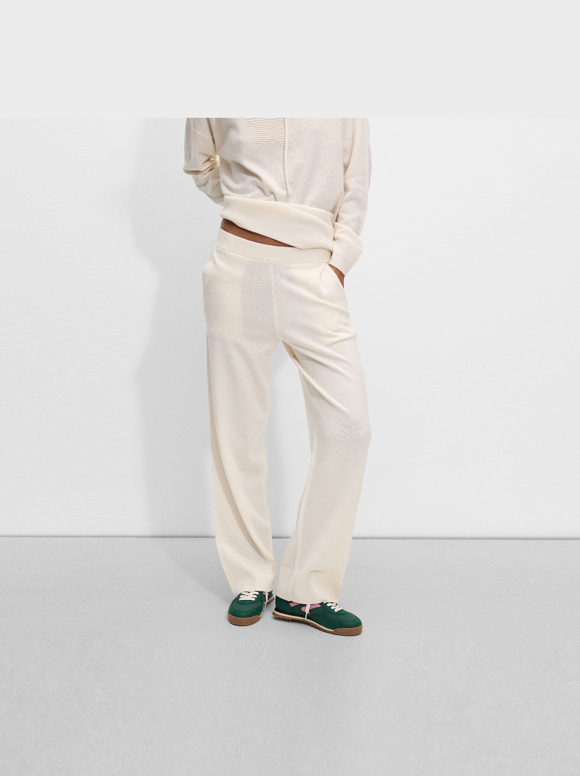 Knit trousers image number 7.0