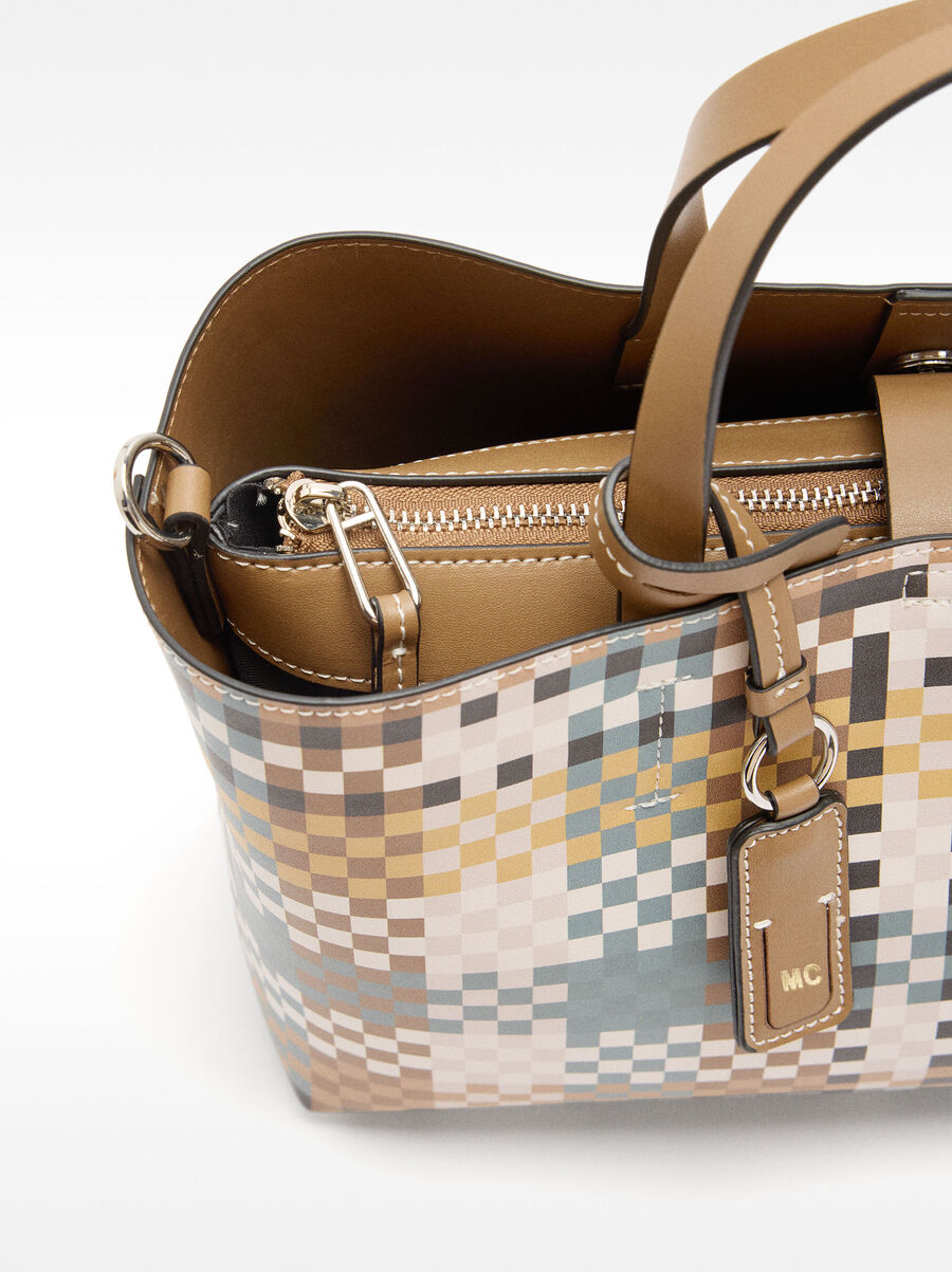 Checkered tote bag