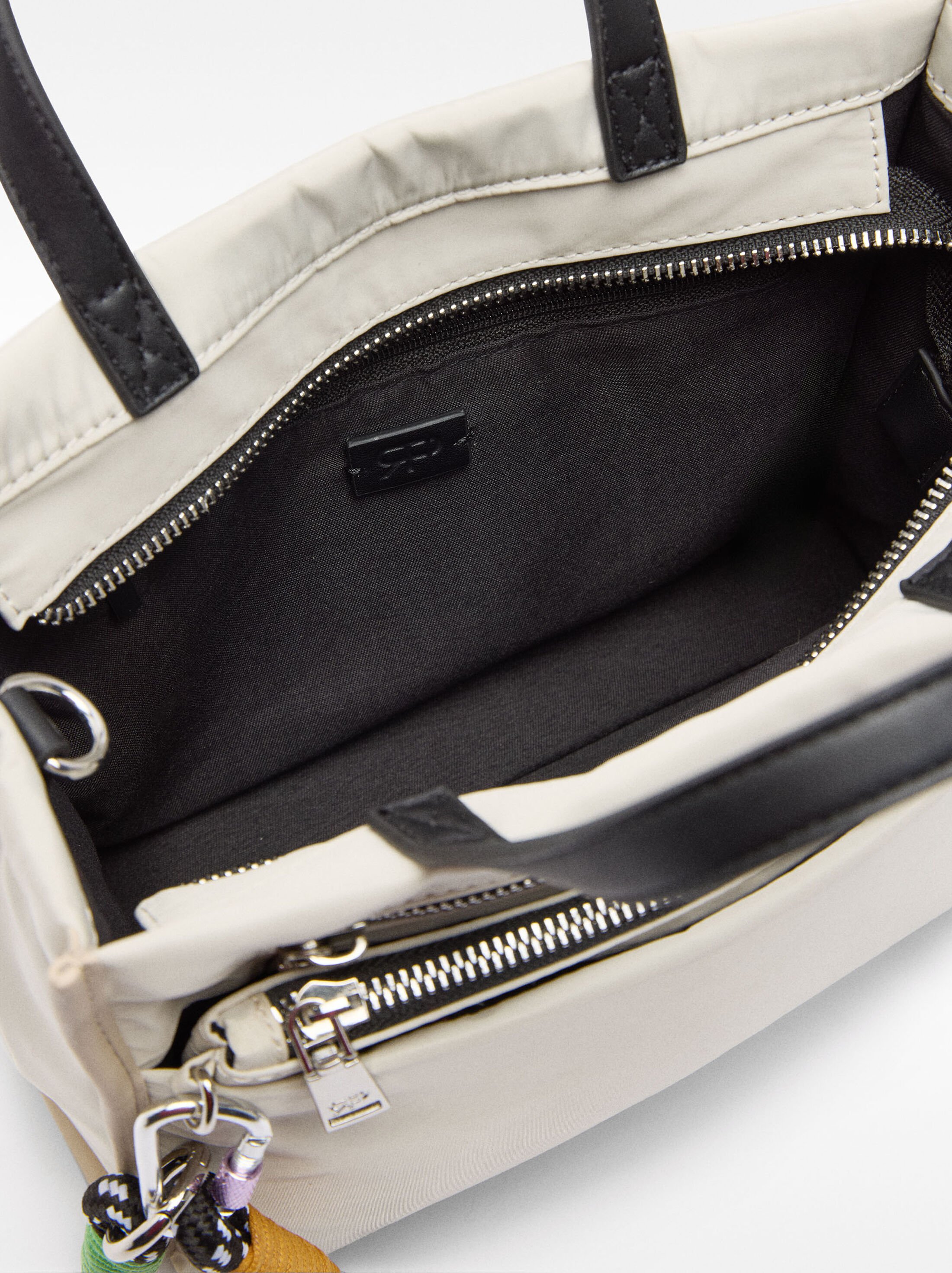 Nylon tote bag S image number 4.0