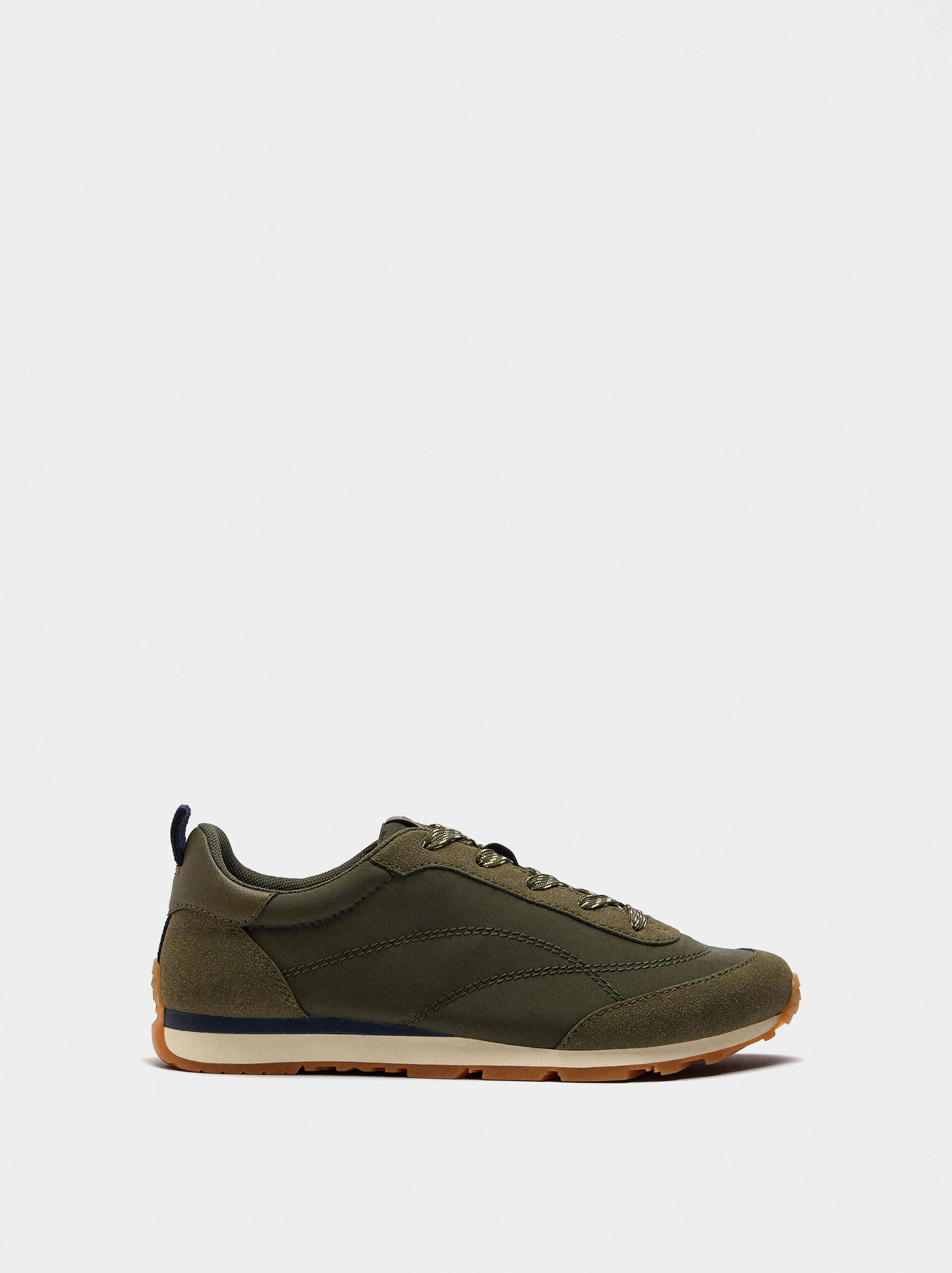 Contrast sneakers image number 1.0