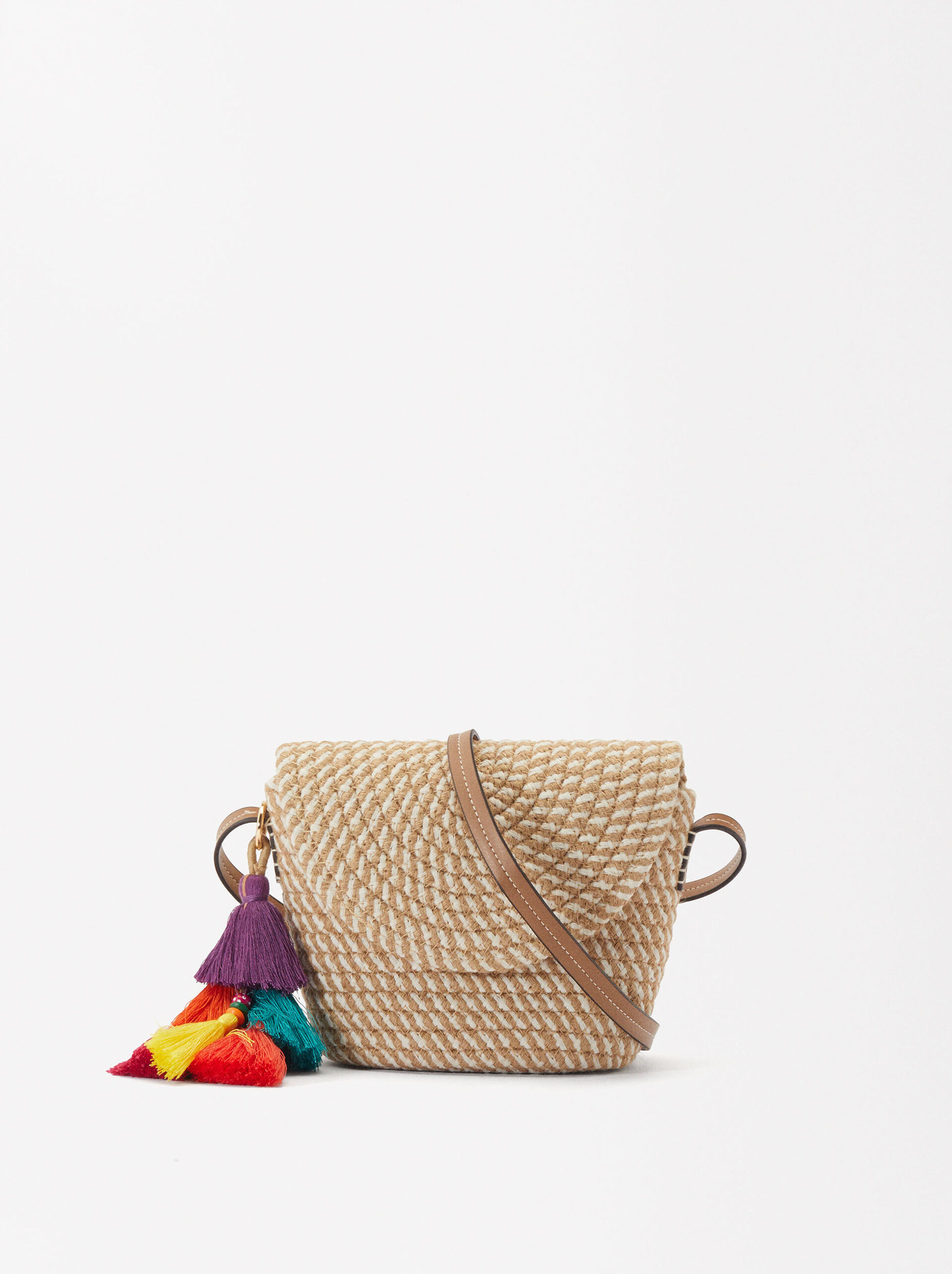 Straw-Effect Crossbody Bag With Pendant image number 1.0