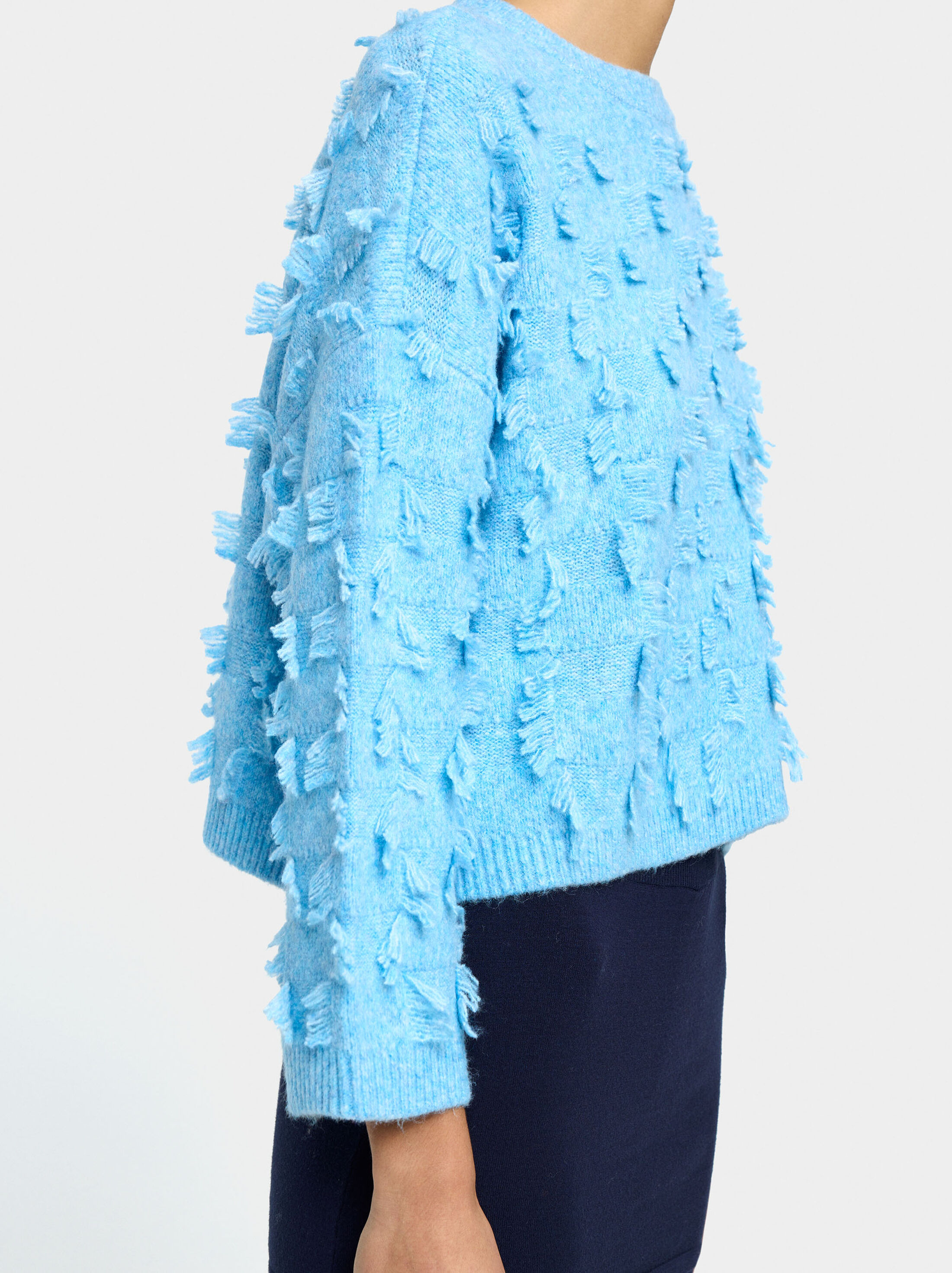 Knitted jumper with fringes image number 2.0