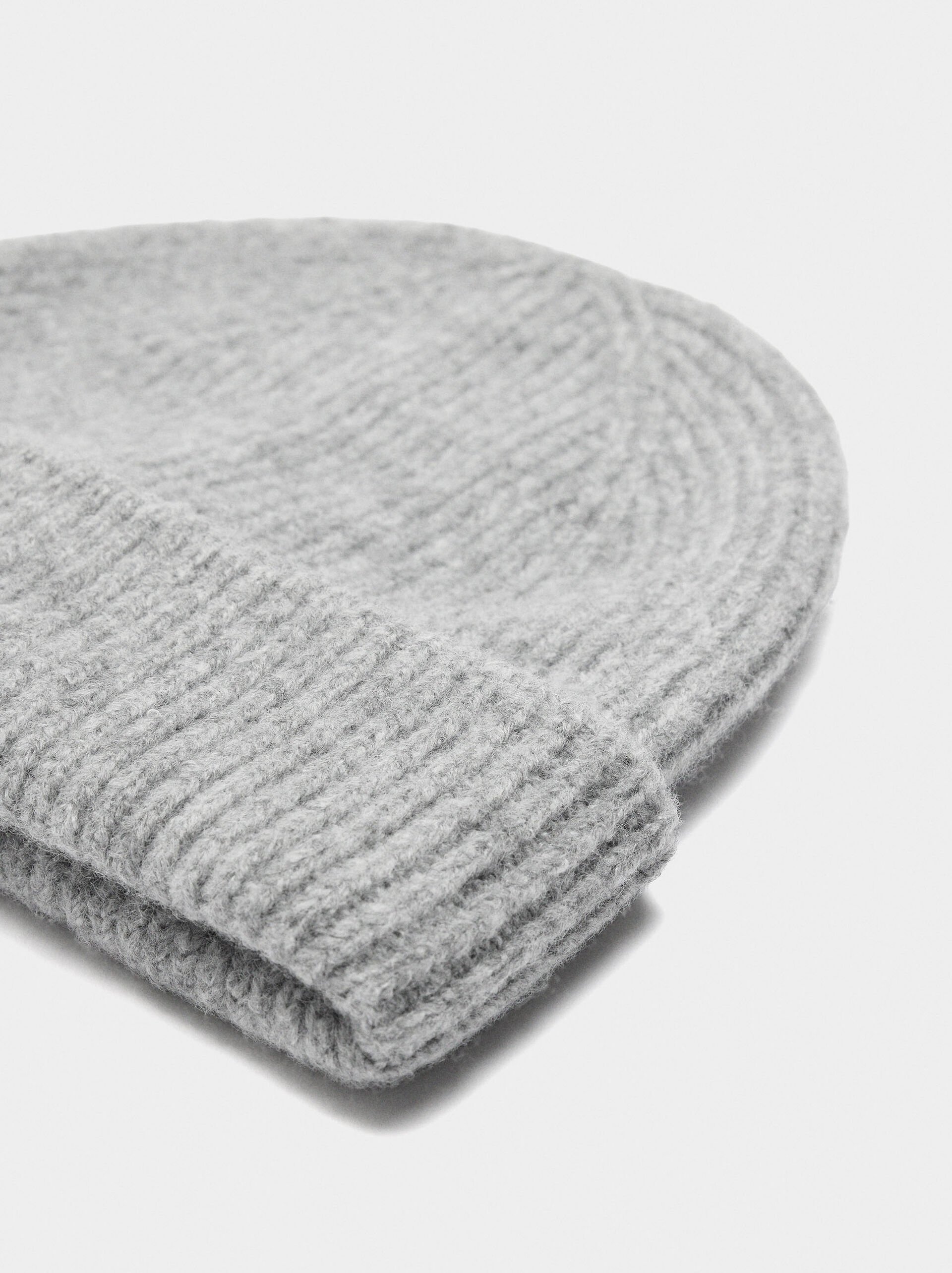 Gorro aus geripptem Material mit Bündchen image number 1.0
