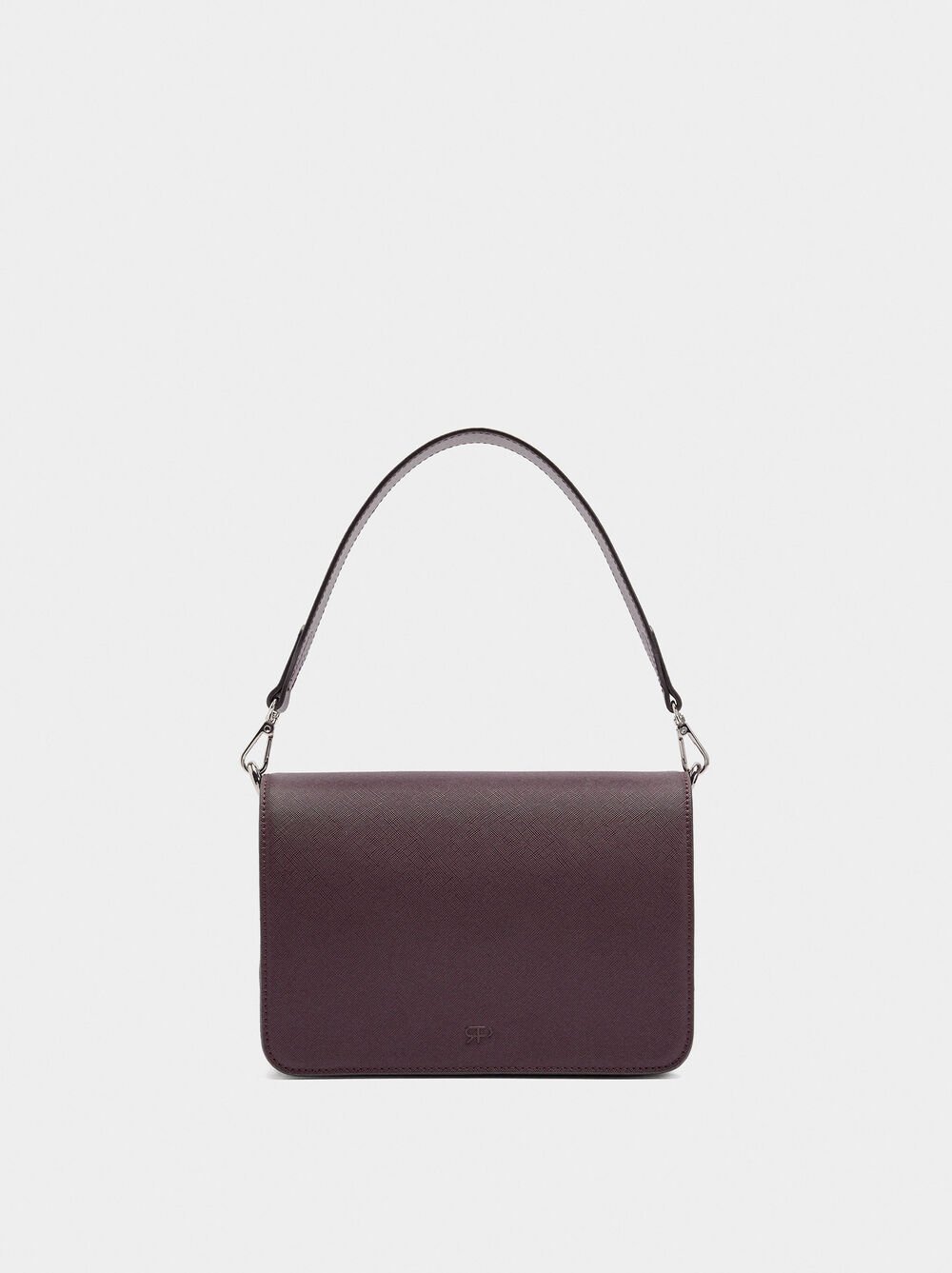 Crossbody bag with texture and flap closure