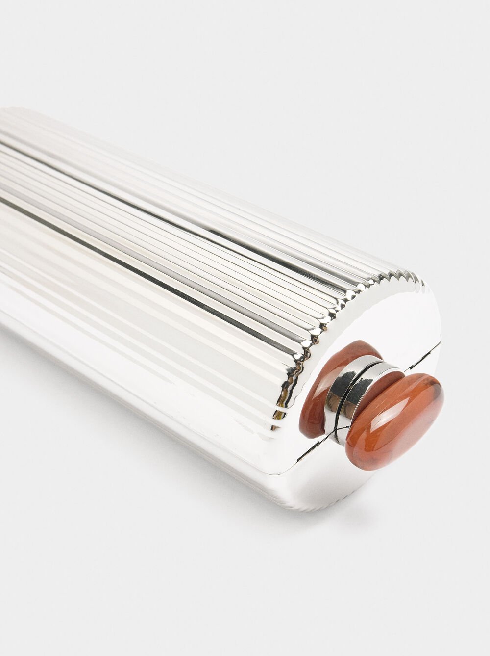 Cylindrical metal clutch