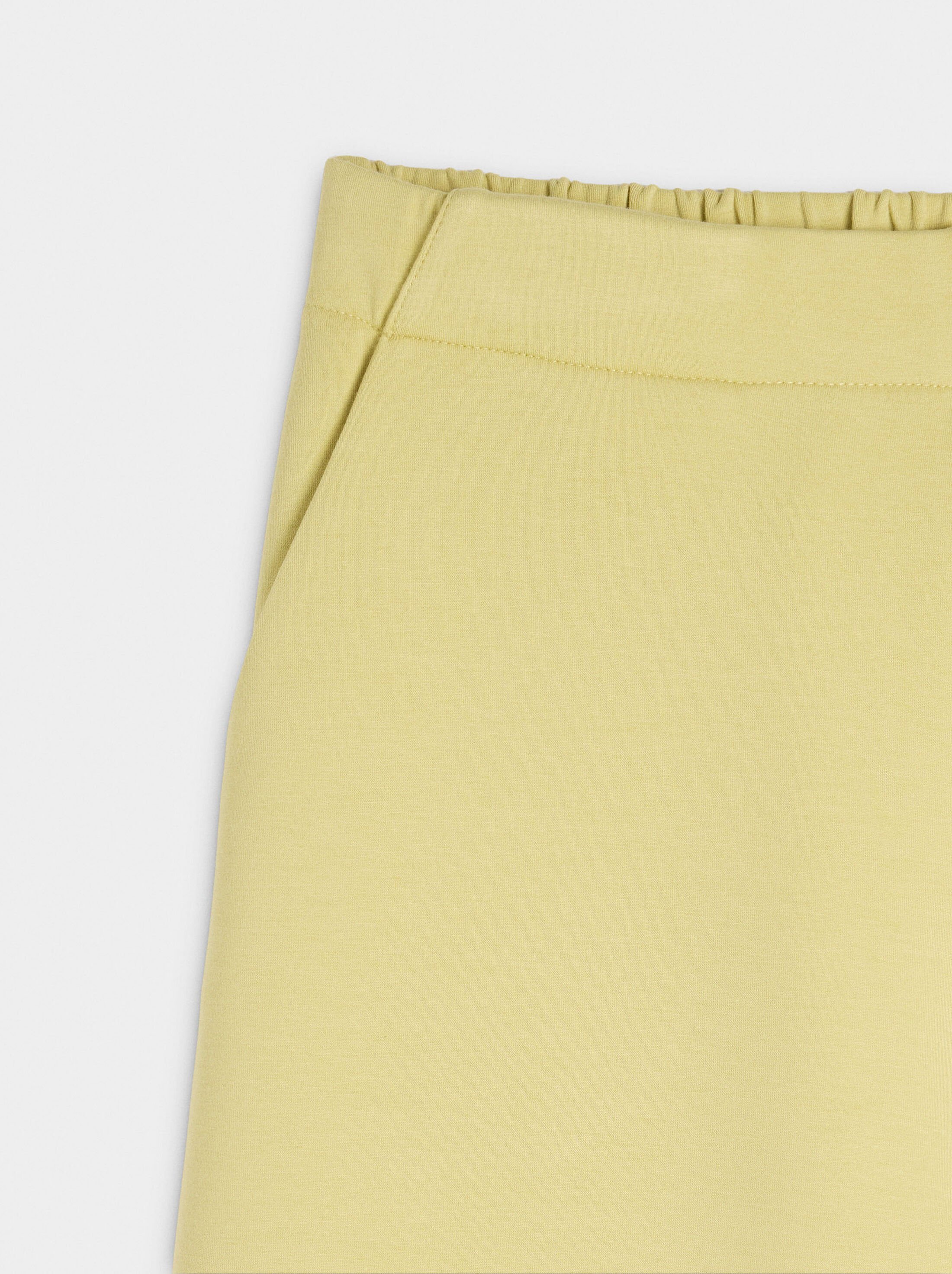 Elastic waist pants with pockets image number 6.0