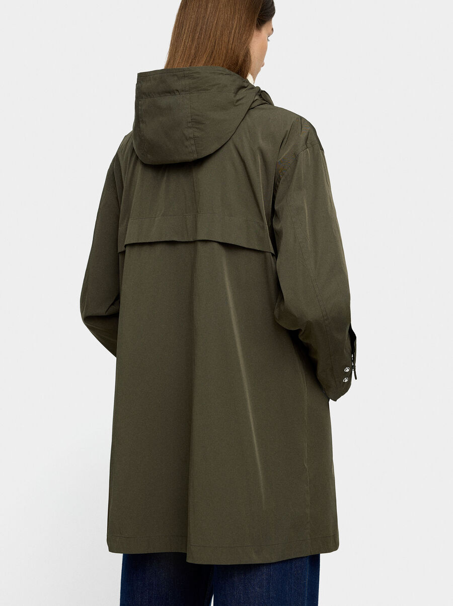 Light parka with hood