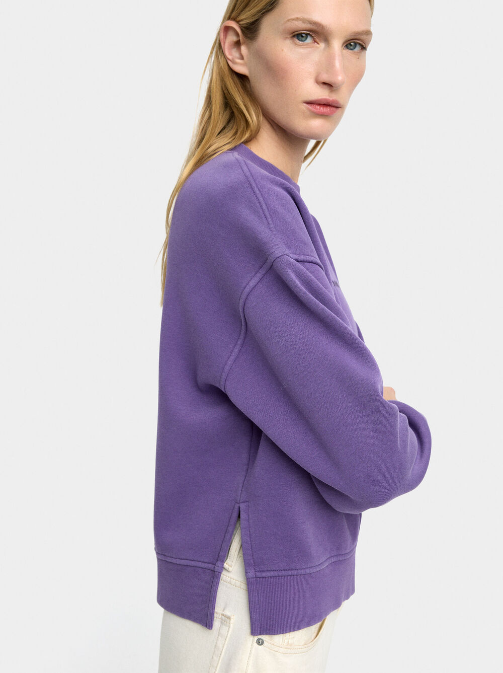 Cotton sweatshirt with embroidery