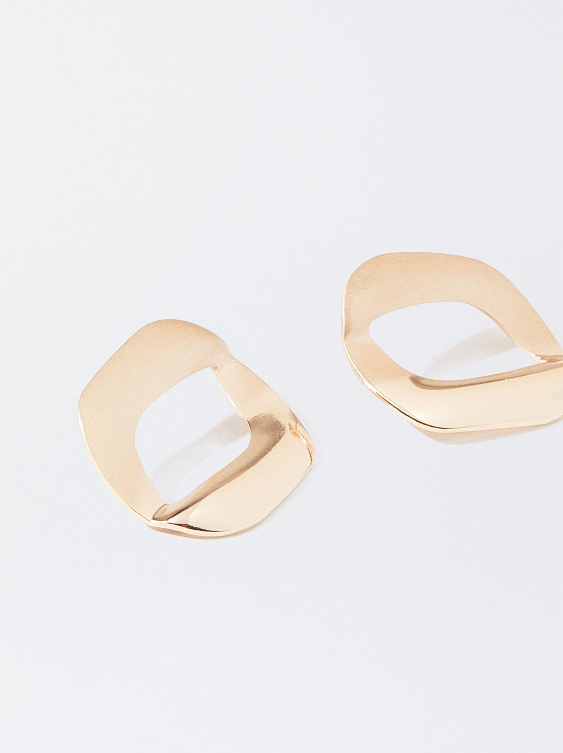 Gold Earrings With Matte Effect image number 2.0
